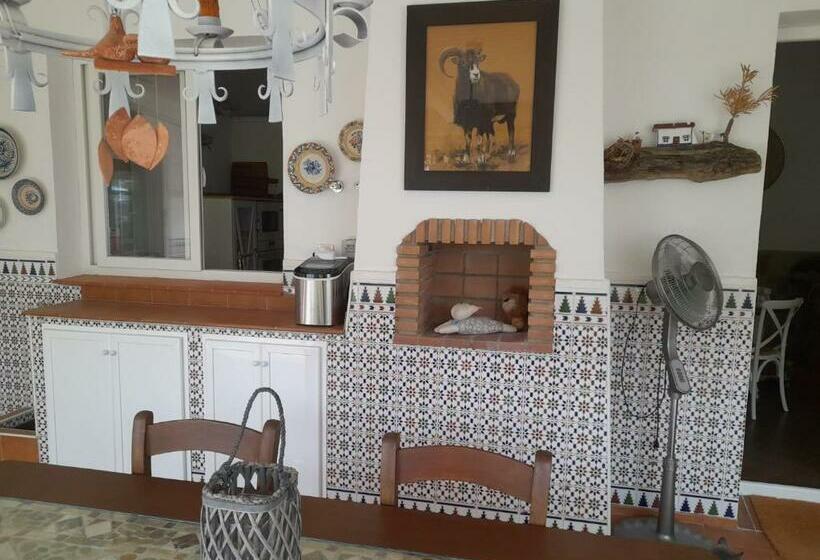مبيت وإفطار Chalet Azul