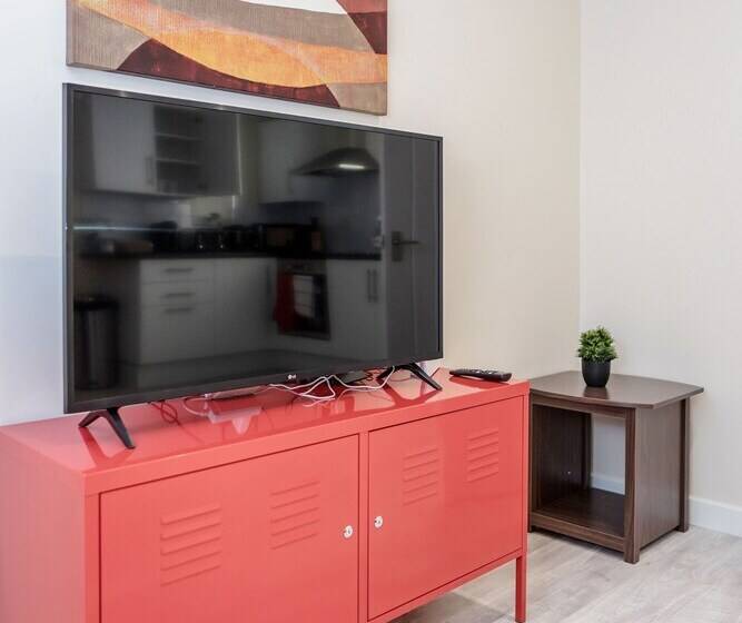 Bedford Hospitalsouth Wing4 Guests3 Bedswifi