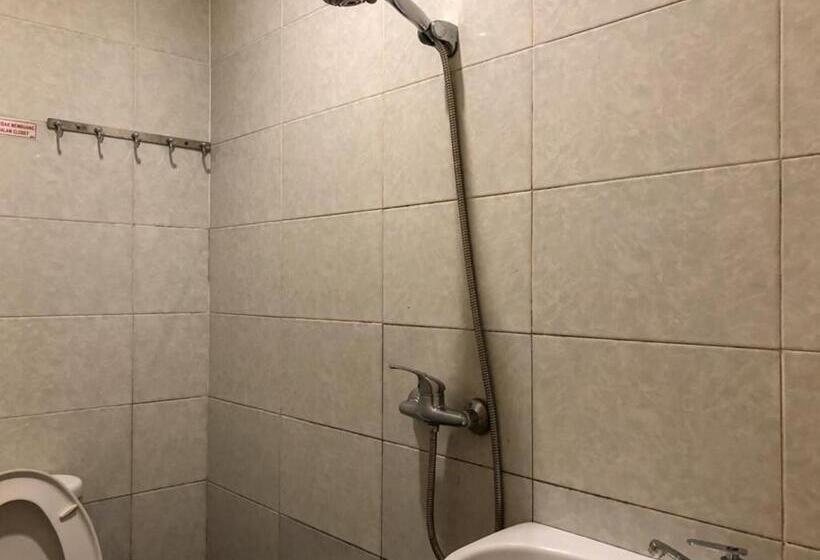 فندق D Mario Palopo