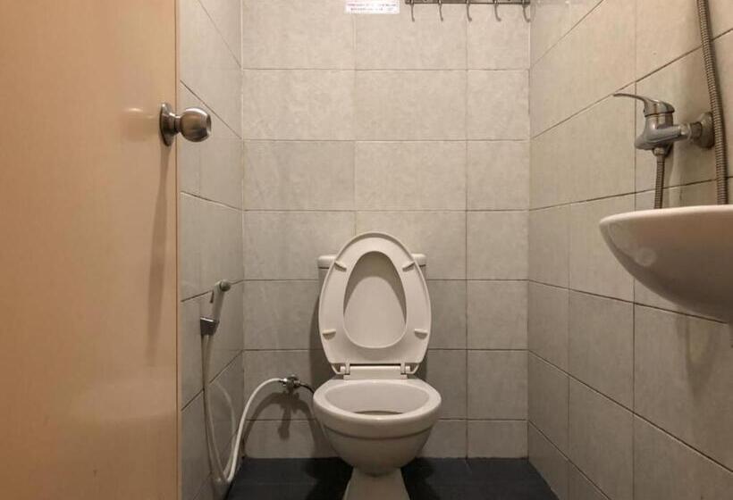 Отель D Mario Palopo