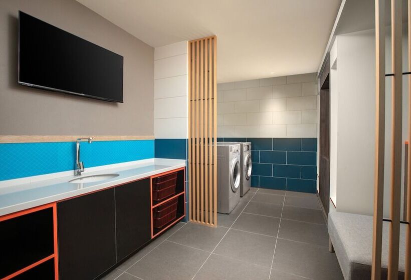 هتل Holiday Inn Express Guiyang Qingyan, An Ihg