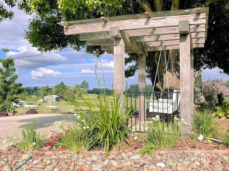 فندق Seven Peaks Farm Stay