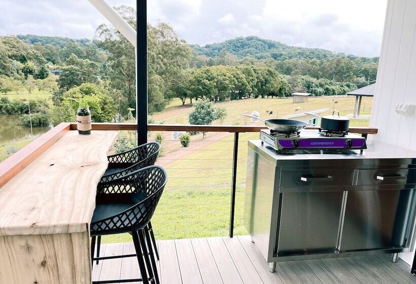 فندق Seven Peaks Farm Stay