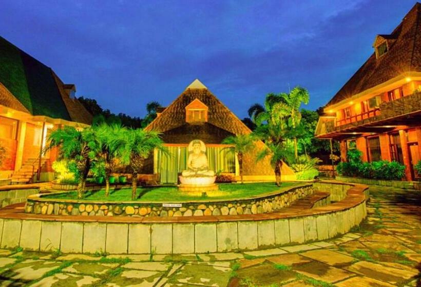 בית מלון כפרי Shrigo Pyramid Home Divine   A Wellness Resort