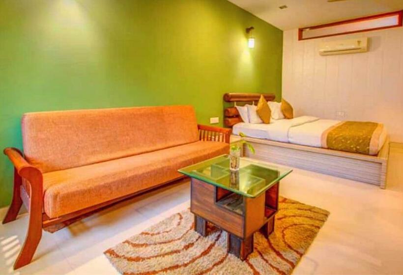 בית מלון כפרי Shrigo Pyramid Home Divine   A Wellness Resort