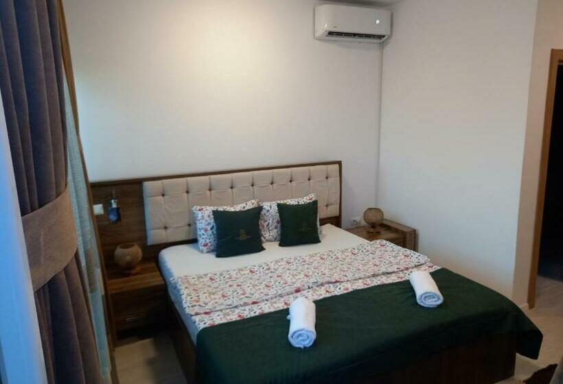 Uniluxury Hotel Prishtina