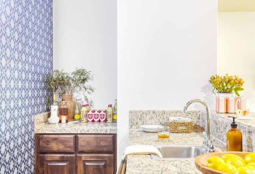 Hudson By Avantstay Magnificent Home W/ Beautiful Views, Multiple Living Areas, Pool & Games!