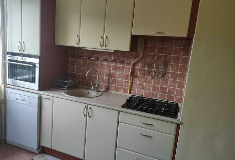 Imádni Való Sarokkádas Apartman Salgótarján Belvárosában