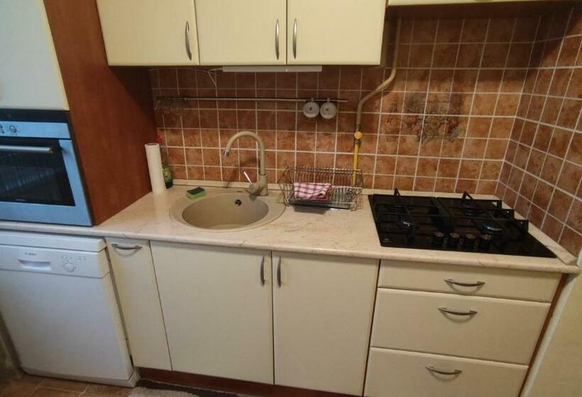 Imádni Való Sarokkádas Apartman Salgótarján Belvárosában