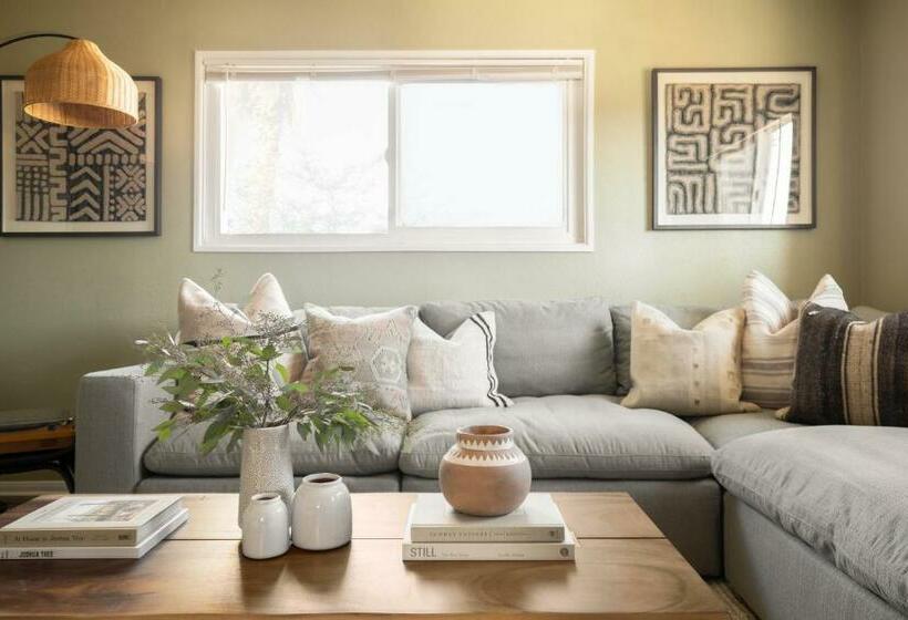 Lovegrass By Avantstay Desert Haven W Stunning Patio W Ping Pong