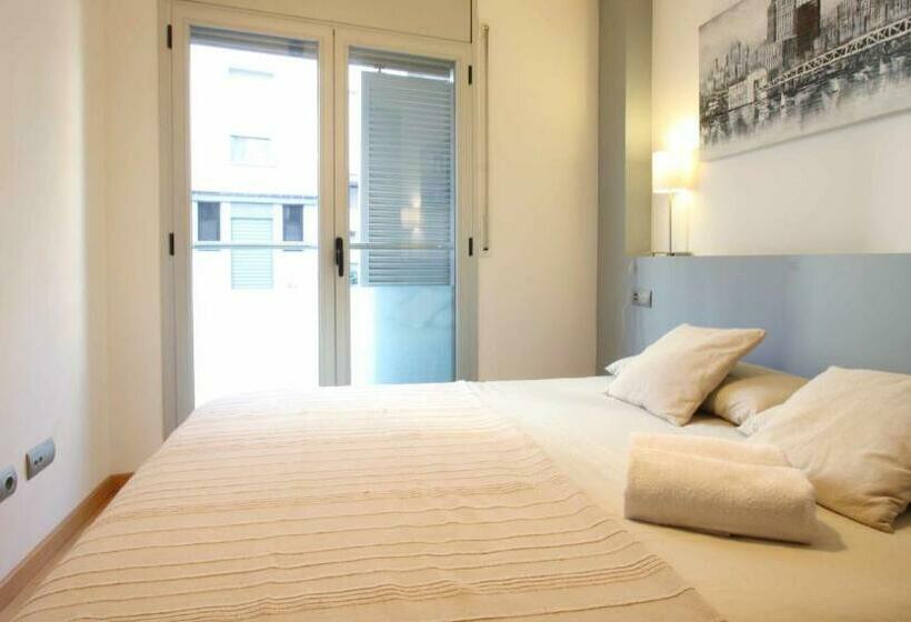 Mazi Apartments Downtown