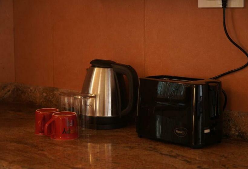 Montage By Le Pension Stays