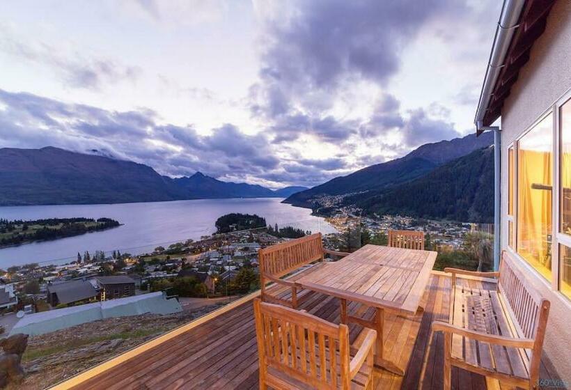 Nyumbani   Elevated Lake And Mountain Views