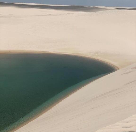 ペンション Atins Suites