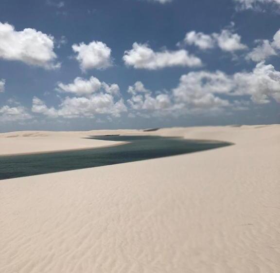 ペンション Atins Suites