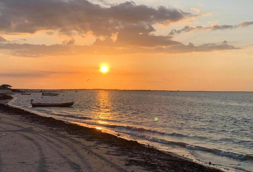 ペンション Atins Suites