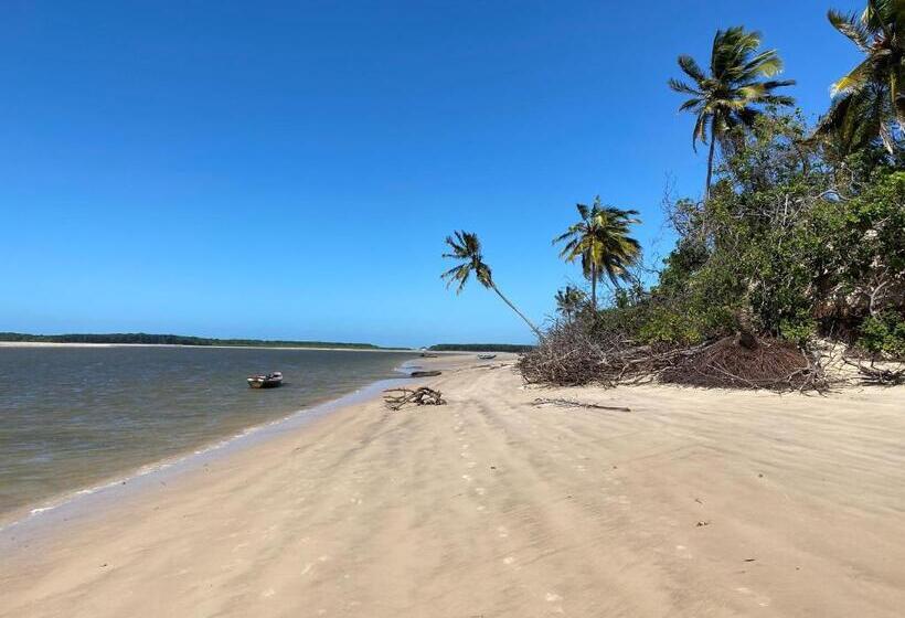 ペンション Atins Suites