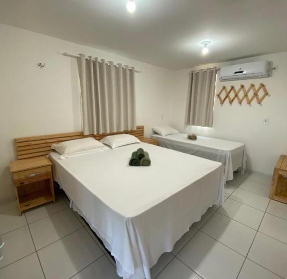 ペンション Atins Suites