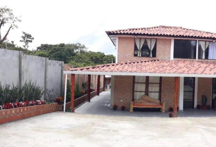 ペンション Casa Hotel Villa Lorena