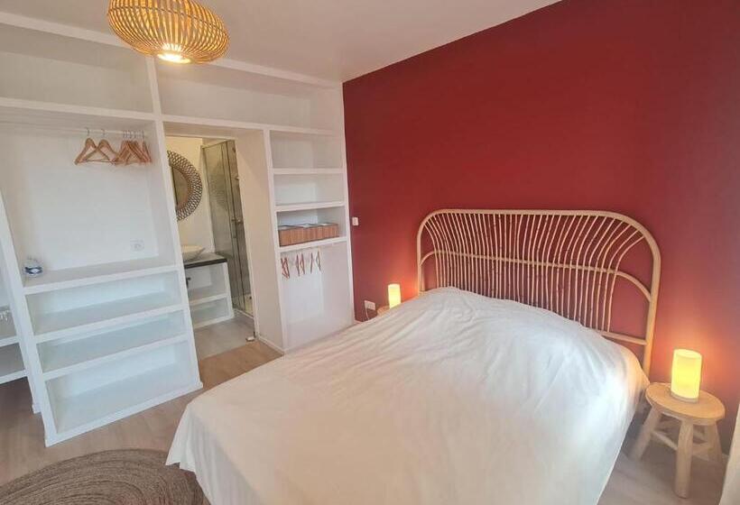 پانسیون Le Saint Christophe   Mairie D Aubervilliers Ligne 12