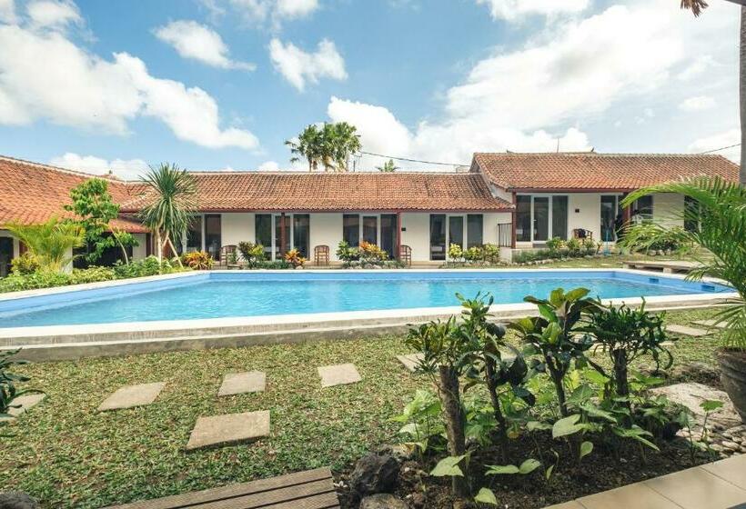 ペンション Nami Surf Stay