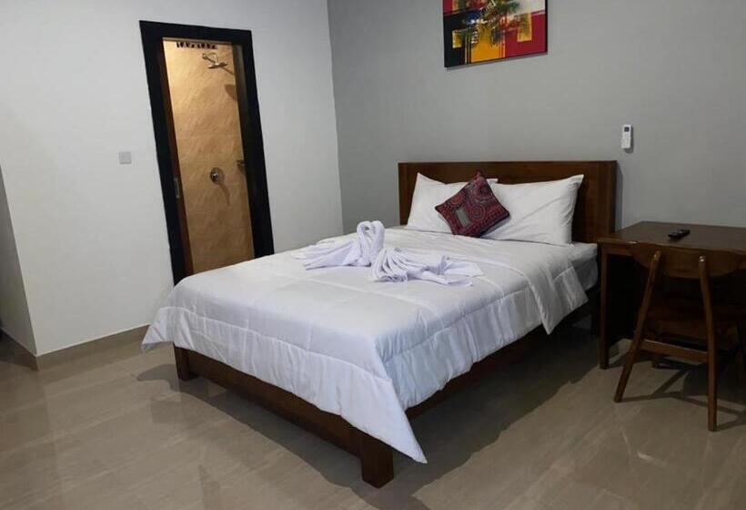 פנסיון Odadi Guesthouse