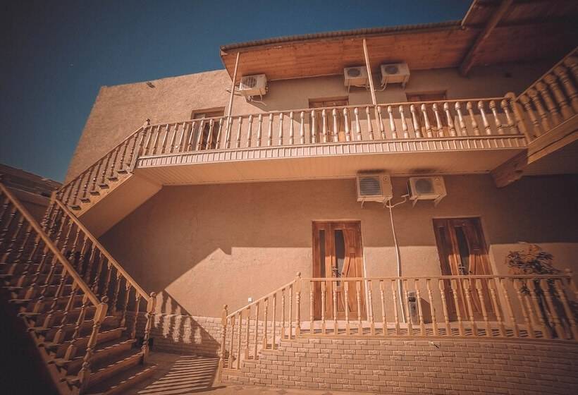 Пансион Oqilanur Guest House