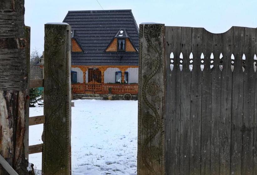 بنسيون Roua De Sub Creasta