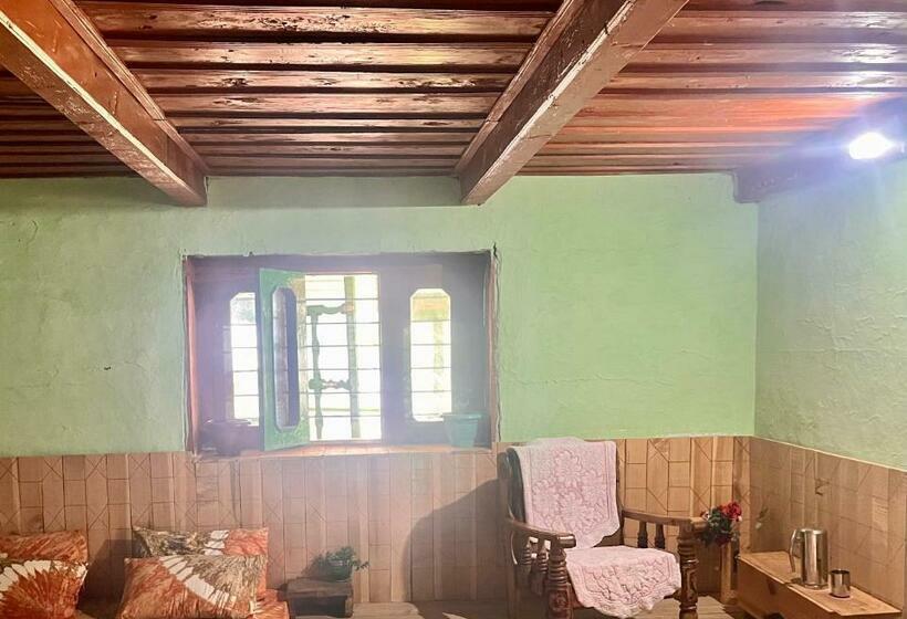 ペンション Wonder Stroll Traditional House Sharan Village