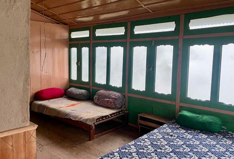 ペンション Wonder Stroll Traditional House Sharan Village