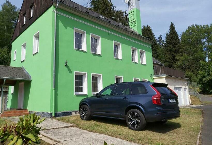 Pension U Golfu Cihelny