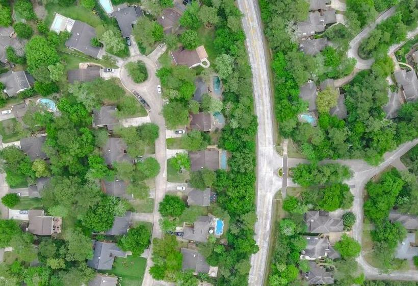 Pool & Spa! Whimsical Heart Of The Woodlands