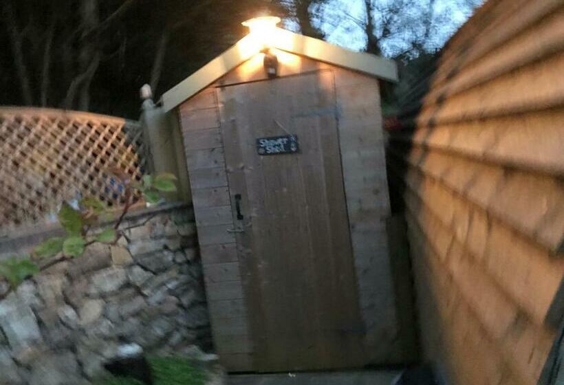 Robins Nest Glamping Pod North Wales