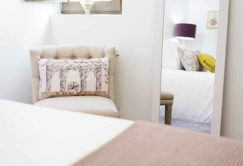 Room Boutique Calma Nerea By Kubik