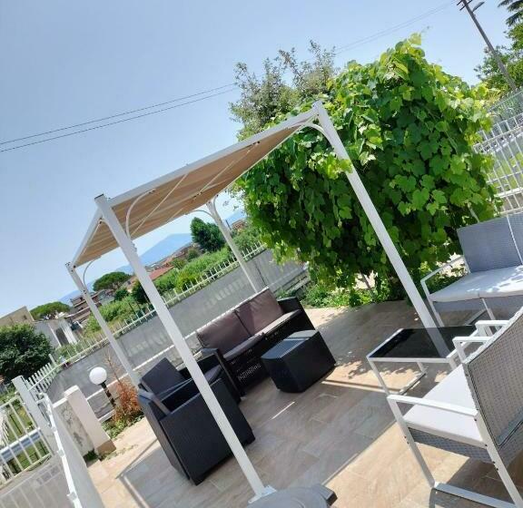 Scauri Rooms B&b