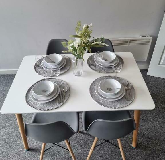 Spacious City Centre Apartment