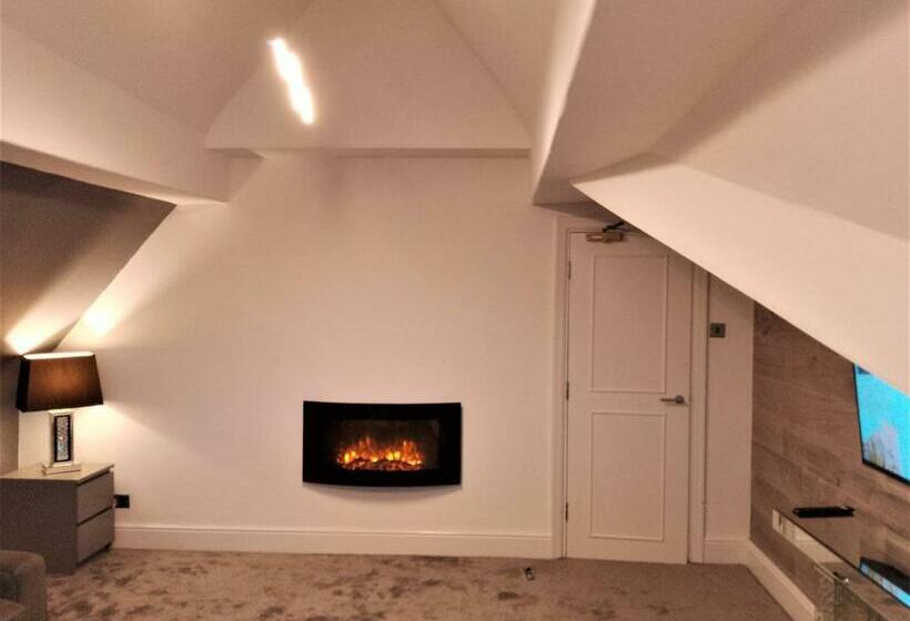 St Anne S Lodge Apartments Penthouse With Seaview, Lytham St Anne S