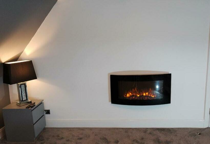 St Anne S Lodge Apartments Penthouse With Seaview, Lytham St Anne S