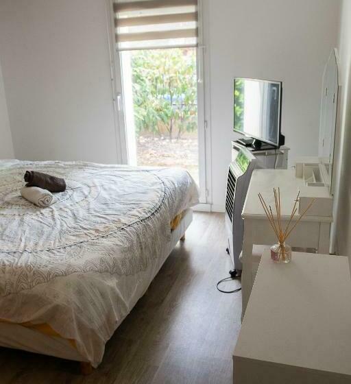 T3 Bord De Seine,proche Centre Ville,parking Privé