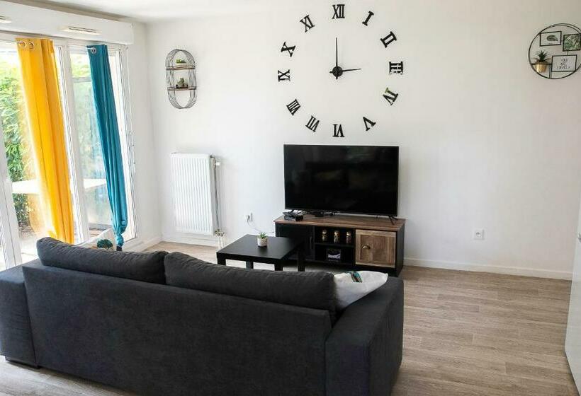 T3 Bord De Seine,proche Centre Ville,parking Privé