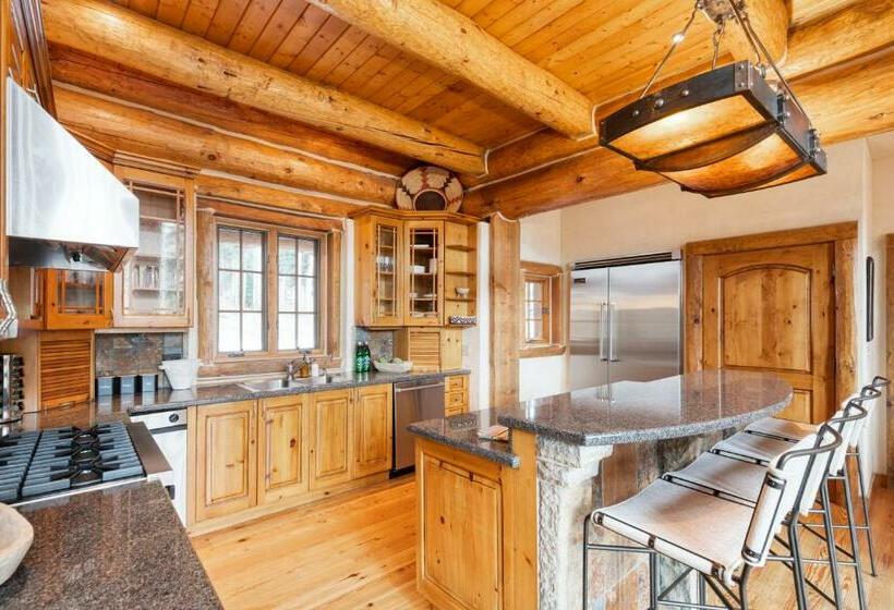 Ute Lodge By Avantstay Cozy Expansive Mountain Home Close To The Slopes