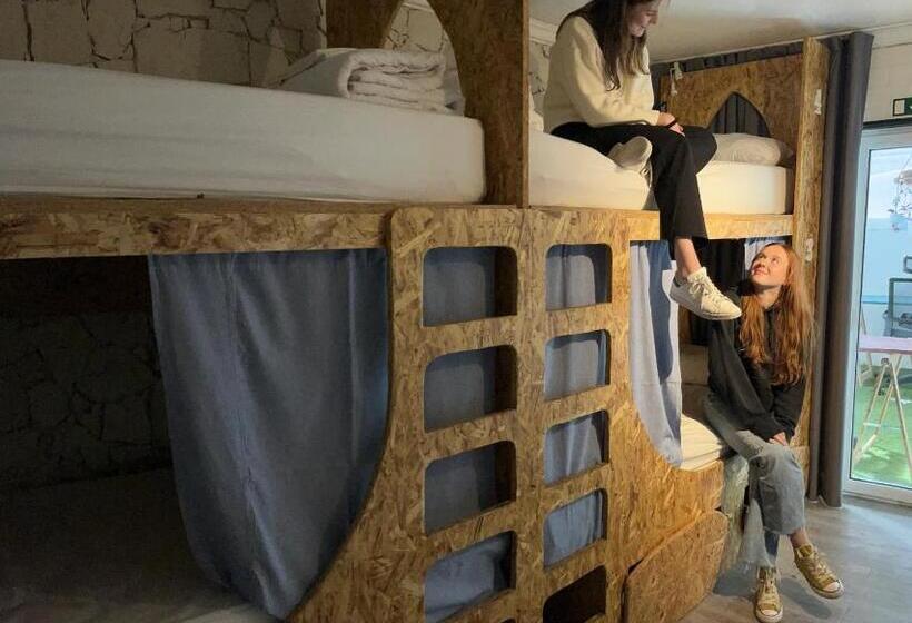 הוסטל Ericeira Destination