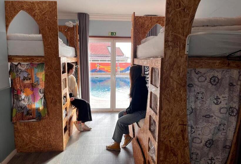 הוסטל Ericeira Destination