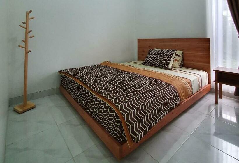 Bed and Breakfast Homestay Dieng Dharma Dihyang