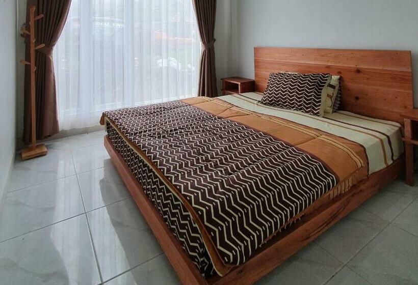 Bed and Breakfast Homestay Dieng Dharma Dihyang