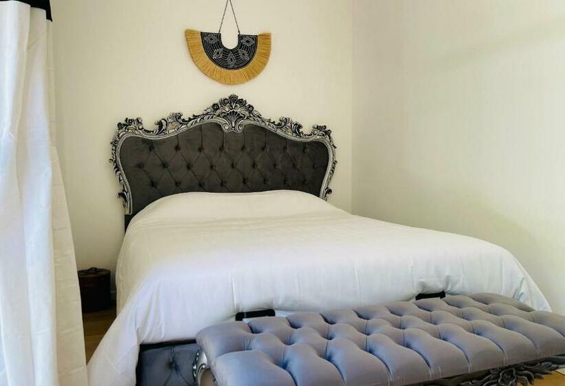 مبيت وإفطار The Ronsardienne Suite In A Charming Mansion At The Gates Of Tours