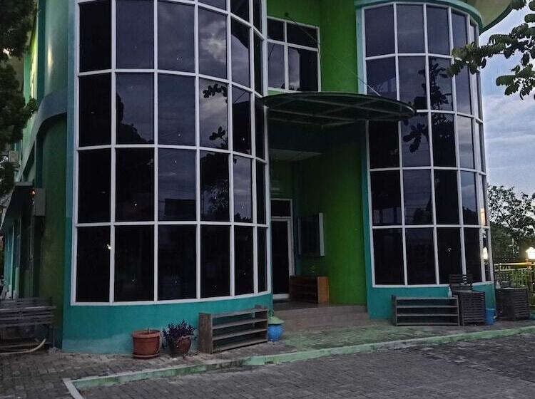 فندق Express O 91442 Bgp Guest House