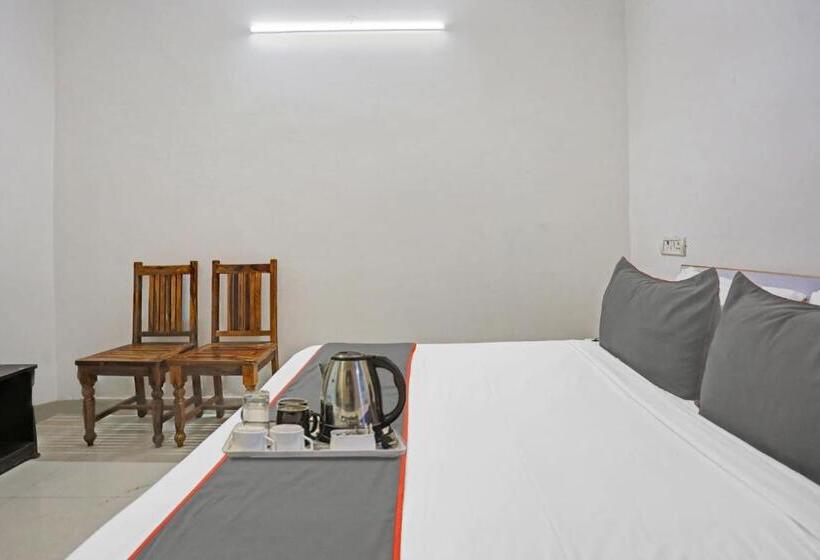 فندق Flagship Imperial Residency Near Dashrath Puri Metro Station