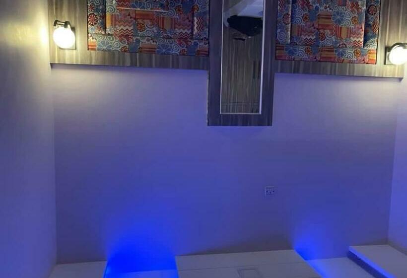 בית מלון כפרי Journeyman Farm House