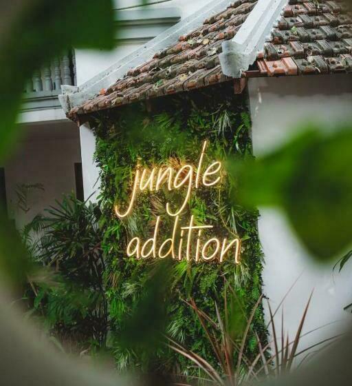 호텔 Jungle Addition
